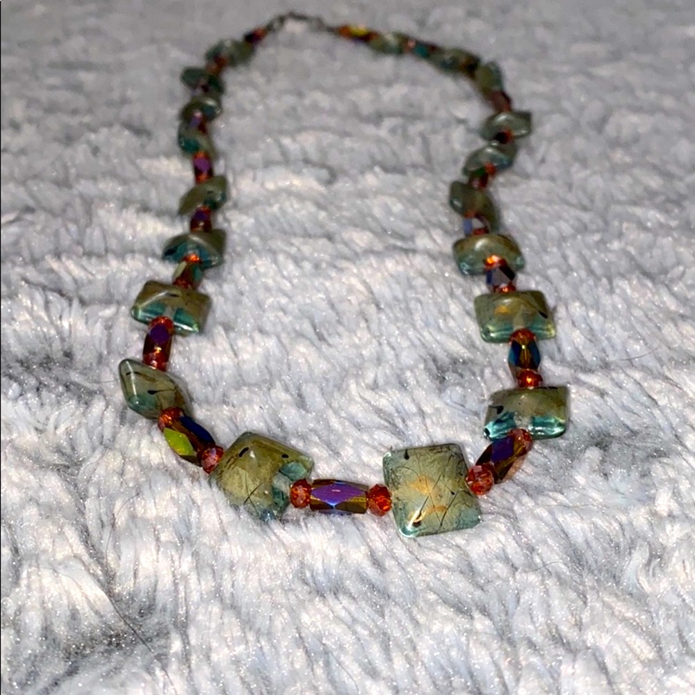 ❌❌SOLD❌❌ 🔥 4/$10🔥 Green Stoned Necklace